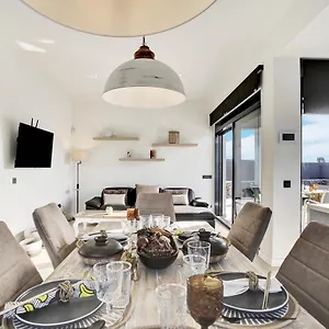 Del Roque, Heated Pool & Luxury In El Roque